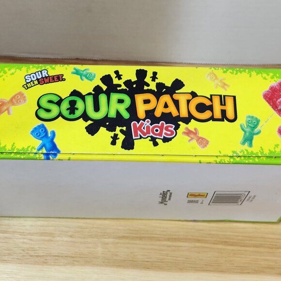 SOUR PATCH KIDS Soft & Chewy Candy, Bulk Candy, 24 - 2 oz Bags - Picture 4 of 6